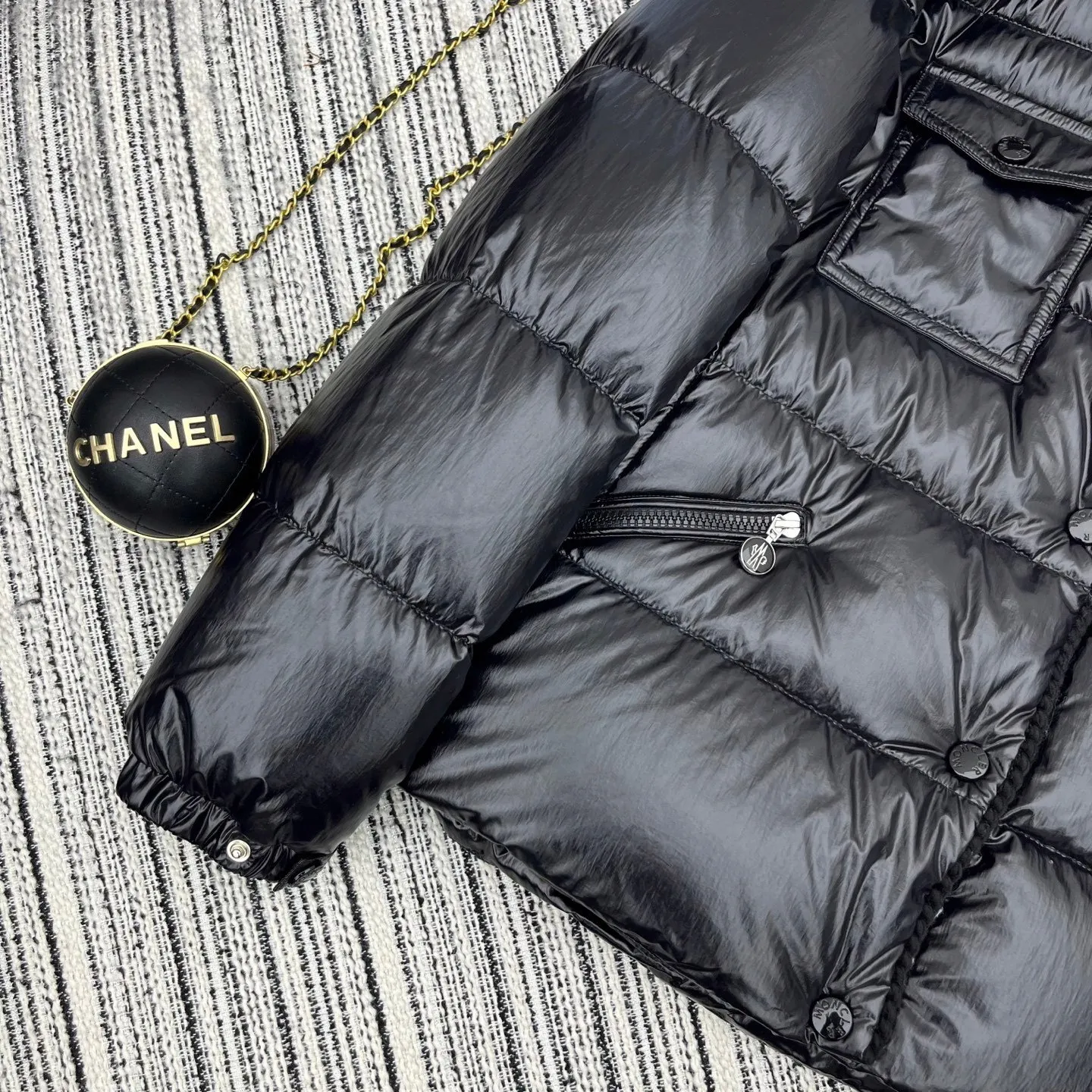 Moncler🌟 25New Arrival GLAREIN ， ， ，90 ， 。 ：Red，White，Blue，Black Sizes：1234